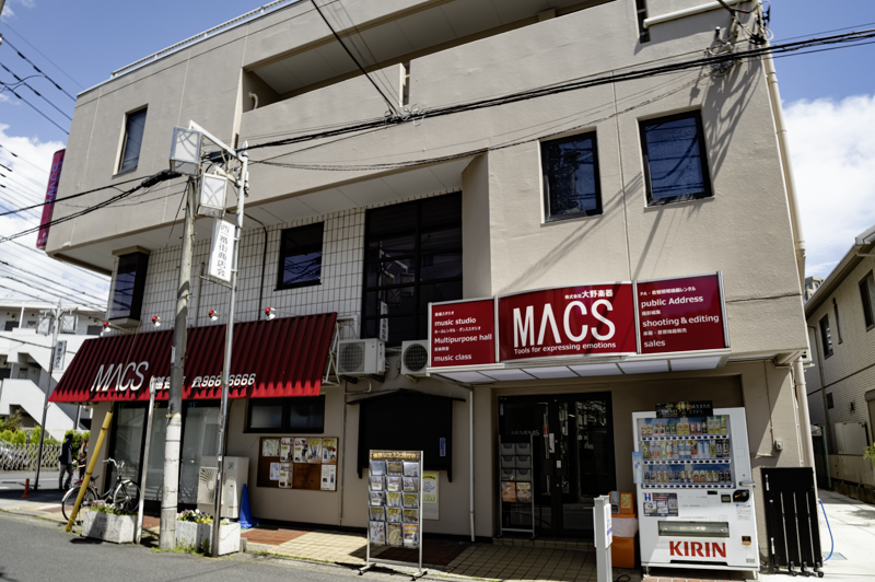 大野楽器越谷店　駐車場の写真です。店横にも1台停められます
